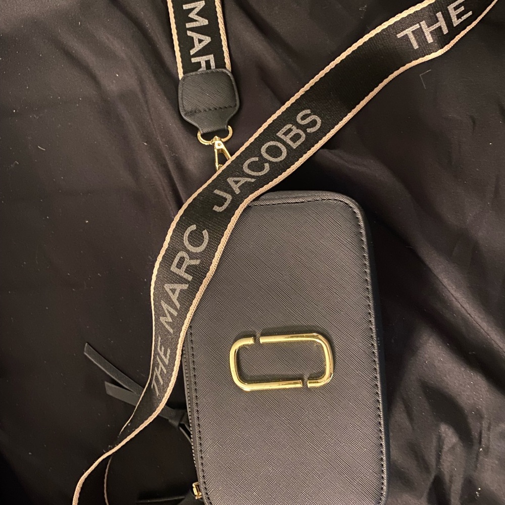 - Marc jacobs the snapshot bag